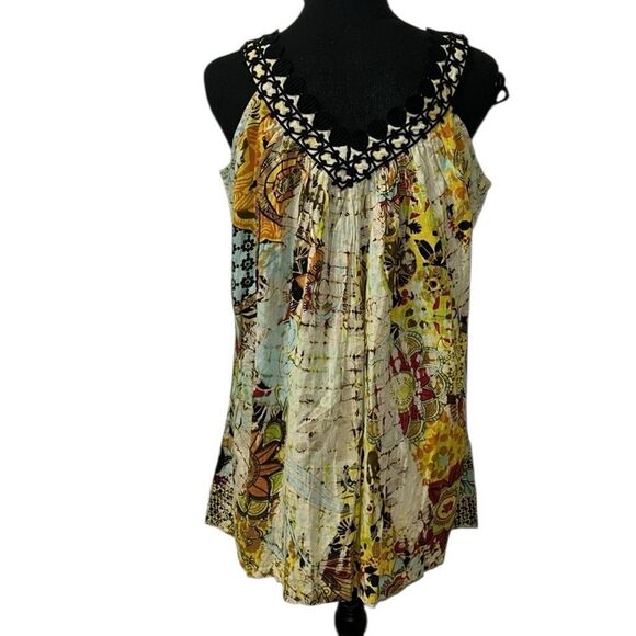 Chaudry Floral Print Sleeveless Top(Size Medium) - Picture 2 of 7